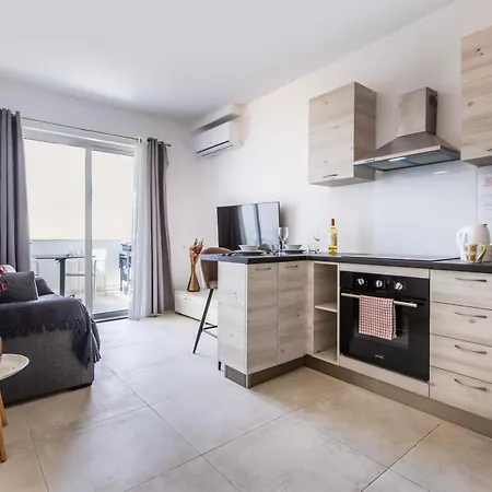 Appartamento Dorris's 5 Min Walk From St Julians *